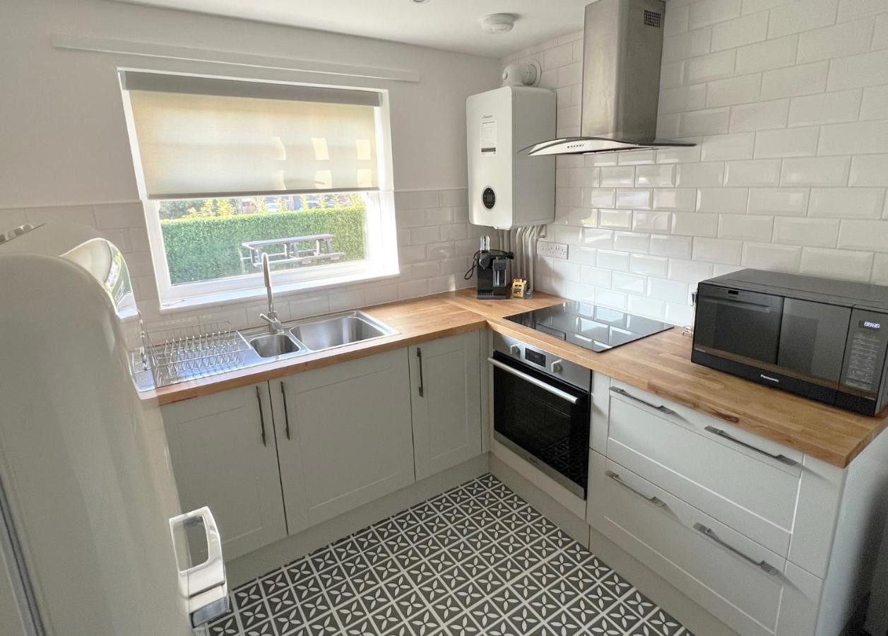 Apartment 1 Bed / 1 Sofa Bed 'scandi' Style Ground Floor *