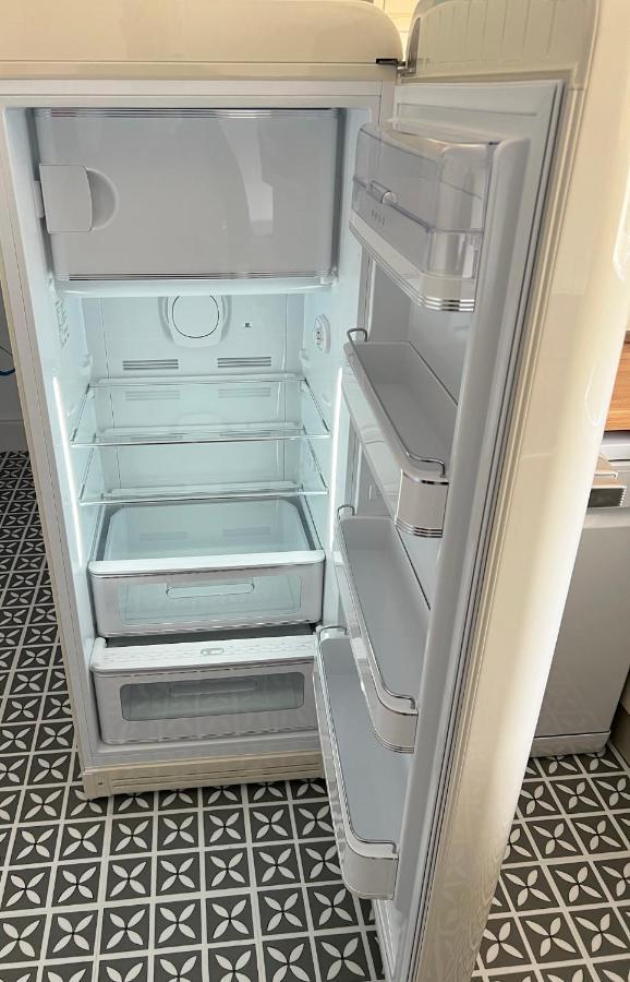 1 Bed / 1 Sofa Bed 'scandi' Style Ground Floor * Yeovil