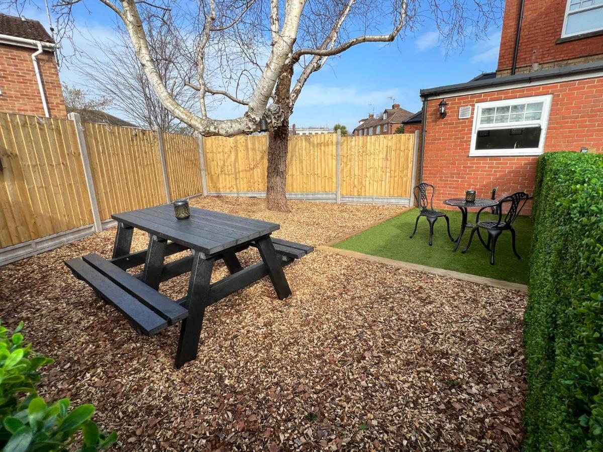 1 Bed / 1 Sofa Bed 'scandi' Style Ground Floor *